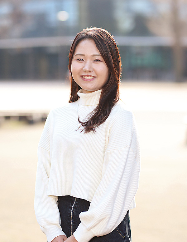 宇治 彩花