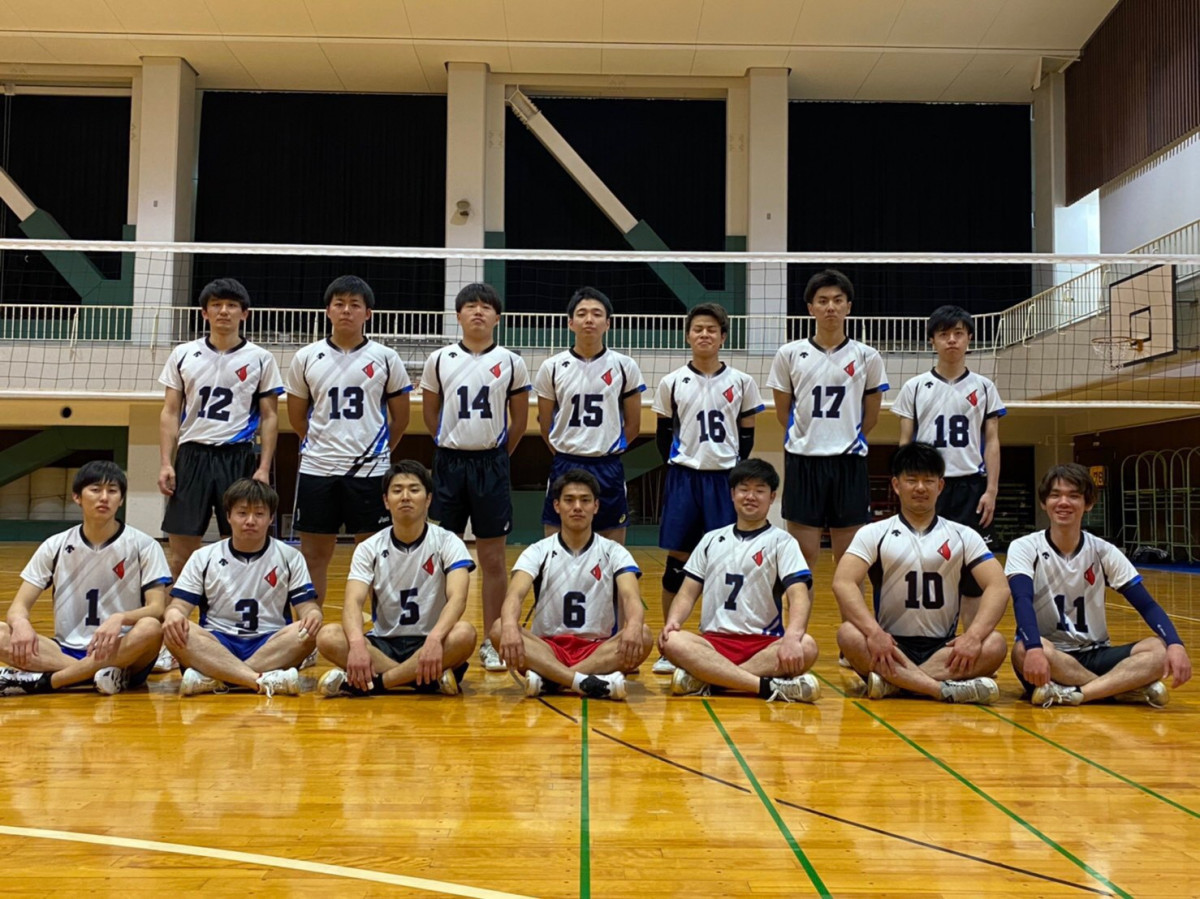 男子バレーボール部 体育委員会 クラブ サークル紹介 熊本学園大学 熊本で学ぶ 九州を創る