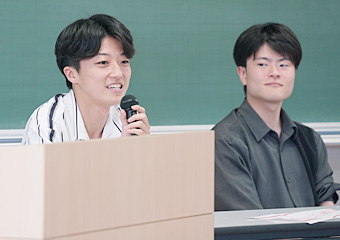 在学生によるリアルトーク